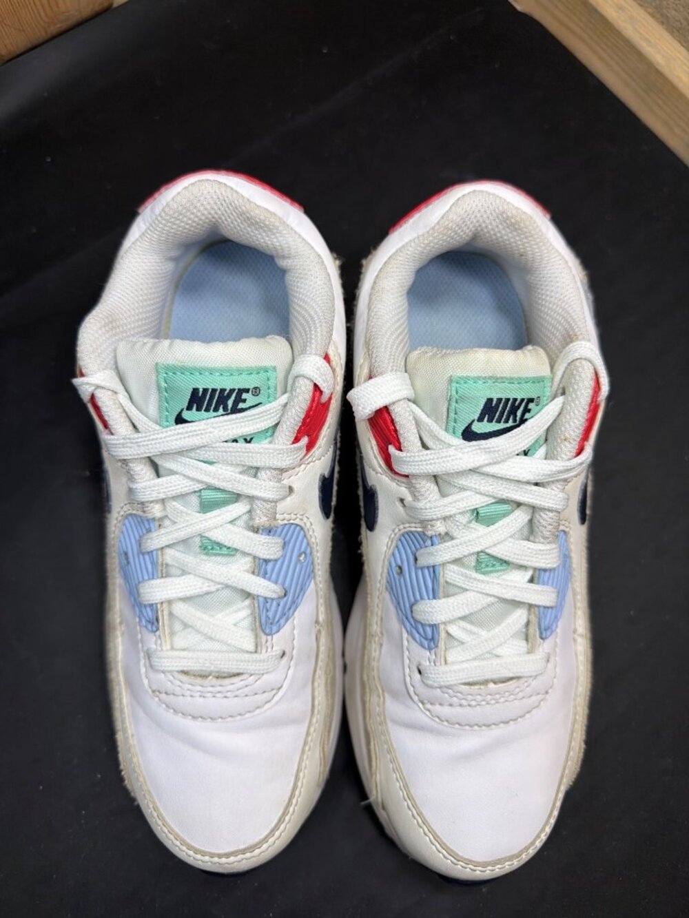 Nike Air Max 90 Youth Boys Sneakers Size 1.5Y White Blue Green DZ2889-100 - Picture 4 of 9